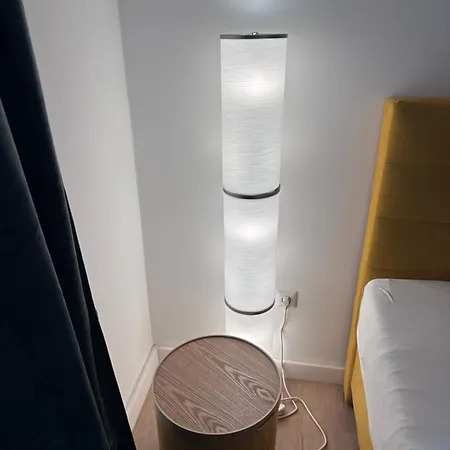 Couette-café Souterrain Im Geteviertel Brême