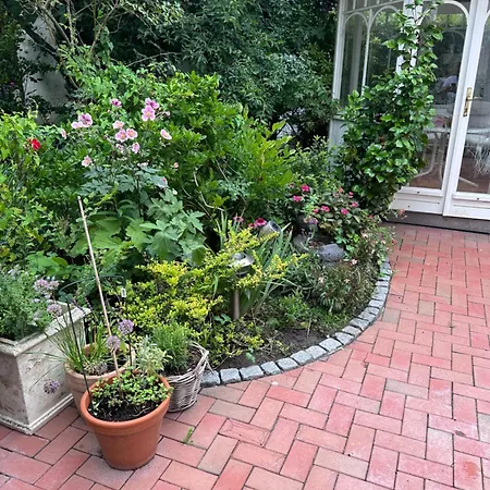 Bed & Breakfast Souterrain Im Geteviertel 3*